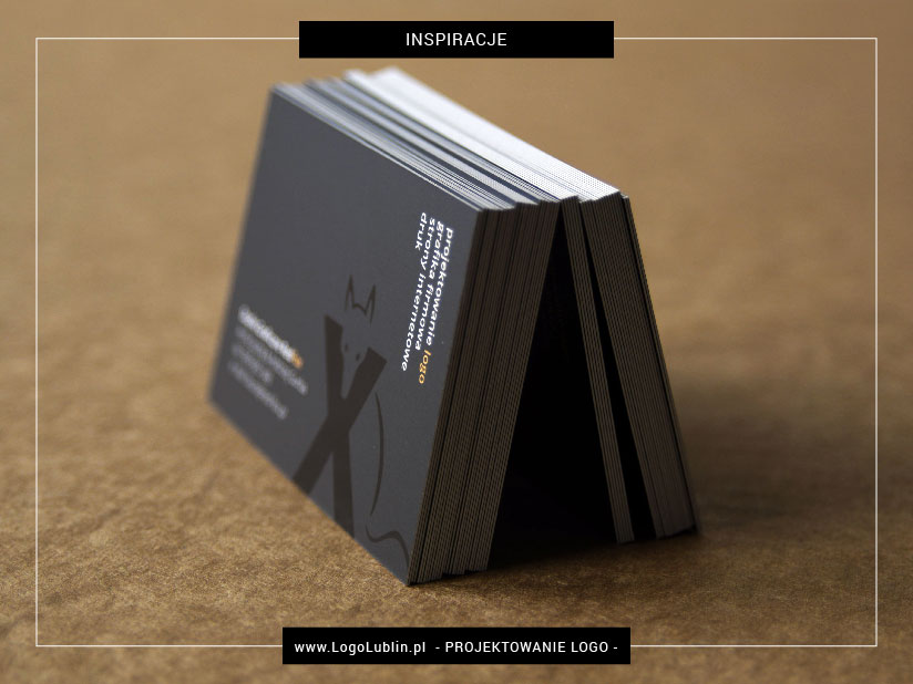 Przedstawiam wizytówkę z wybiórczym lakierem UV - jej piękno to kontrasty uszlachetnień druku